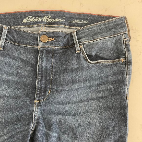 Eddie Bauer Slightly Curvy Fit 5 Pocket Med Wash Denim Jean Shorts Blue Sz 10 - Picture 2 of 12